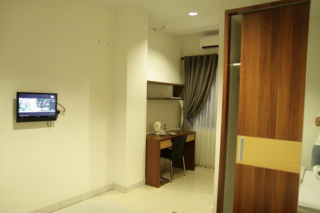 Hotel Lotus Bandung Pokój zdjęcie