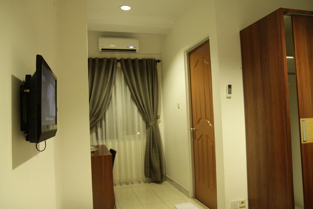 Hotel Lotus Bandung Pokój zdjęcie