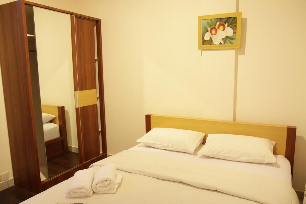 Hotel Lotus Bandung Pokój zdjęcie