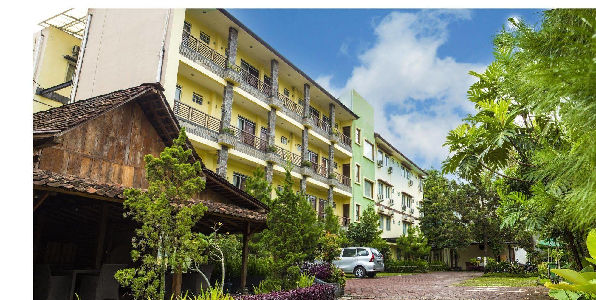 Hotel Lotus Bandung Zewnętrze zdjęcie